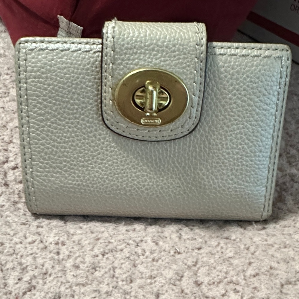 Elegant Cream Wallet with Gold Accent